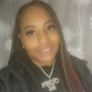 Meet your Posher, Queenmo